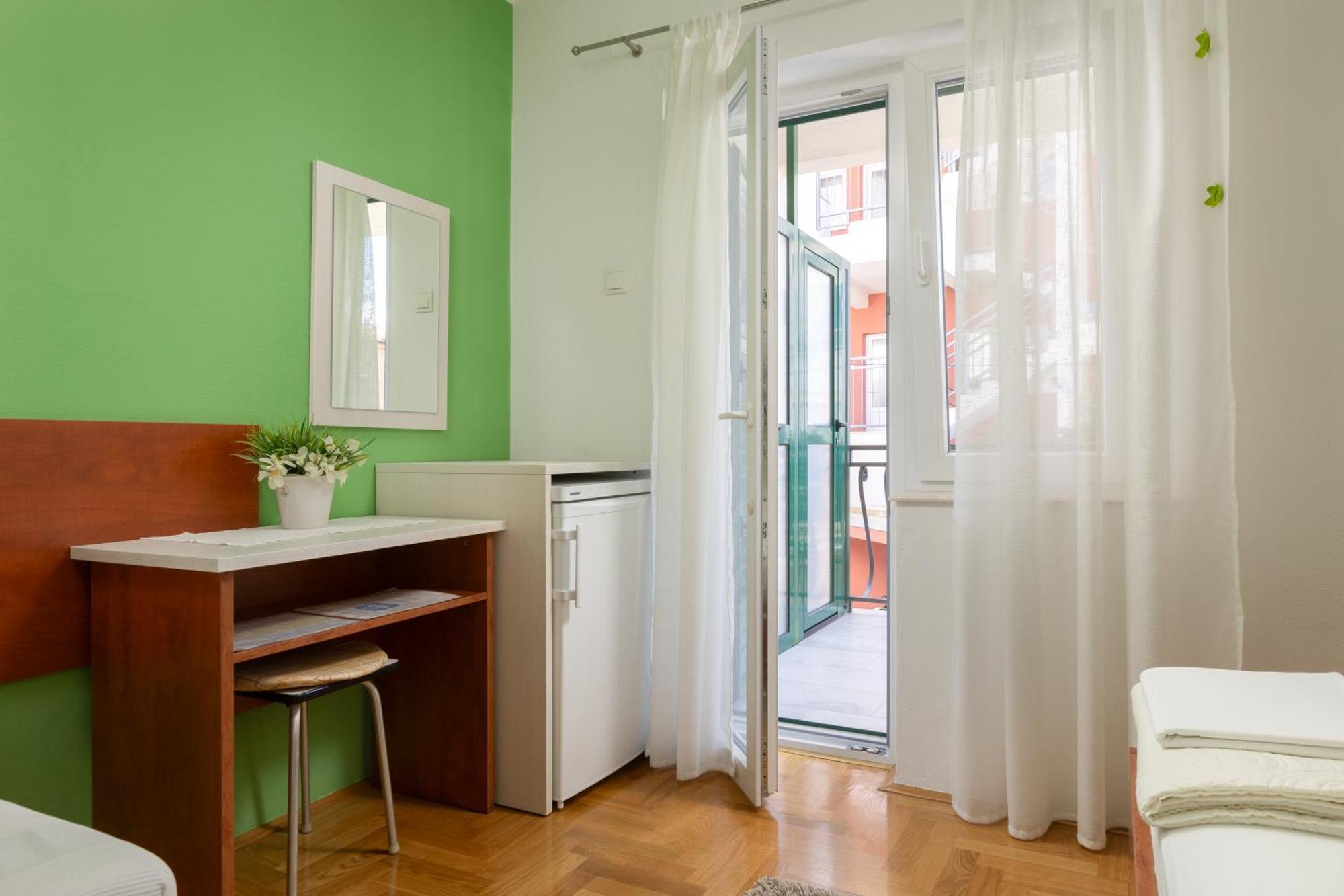 Guest House Damir Makarska Extérieur photo
